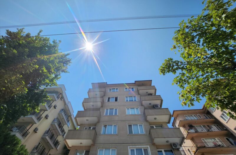 BURSA KÜKÜRTLÜ ANA CADDE ÜSTÜNDE OVA MANZARALI KİRALIK 2+1 DAİRE