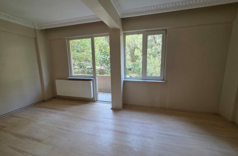 BURSA KÜKÜRTLÜ ANA CADDE ÜSTÜNDE OVA MANZARALI KİRALIK 2+1 DAİRE