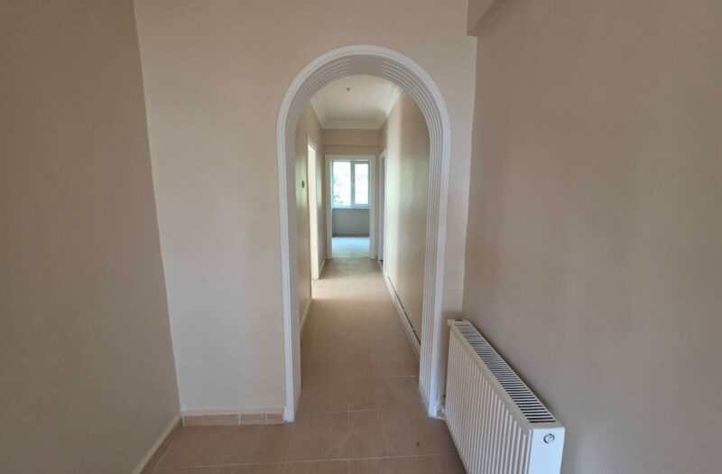 BURSA KÜKÜRTLÜ ANA CADDE ÜSTÜNDE OVA MANZARALI KİRALIK 2+1 DAİRE