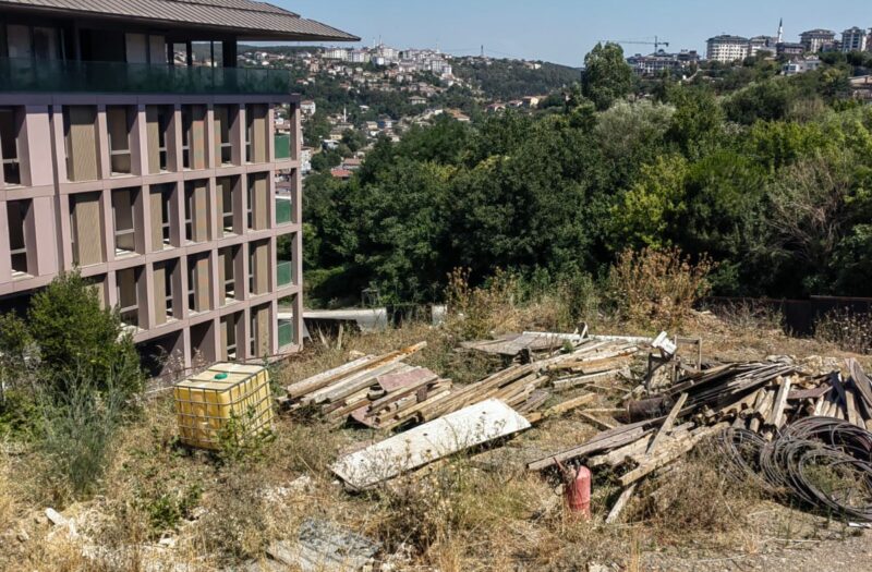 NEF RESERVE KANDİLLİ SİTESİ’NDE BOĞAZ MANZARALI SATILIK  3+1  DAİRE