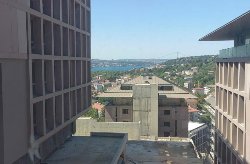 NEF RESERVE KANDİLLİ SİTESİ’NDE BOĞAZ MANZARALI SATILIK  3+1  DAİRE