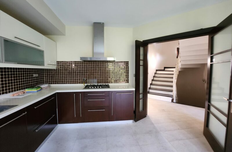 dAb’DAN NİLÜFER BALAT DİKENCİK COUNTRY’DE KİRALIK 7+2 VİLLA