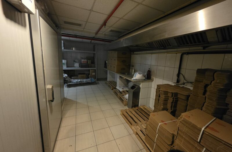 dAb’DAN GEÇİT EVKE PLAZA’DA ÖN CEPHEDE SATILIK KİRACILI DÜKKAN