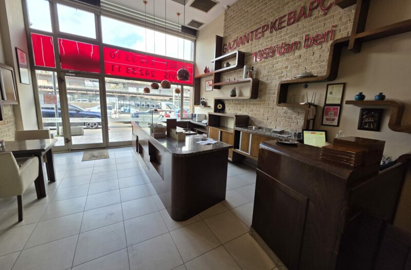 dAb’DAN GEÇİT EVKE PLAZA’DA ÖN CEPHEDE SATILIK KİRACILI DÜKKAN