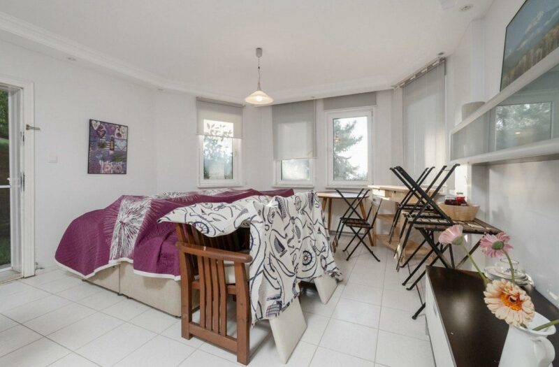 MUDANYA KUMYAKA’DA DENİZ MANZARALI SİTE İÇİNDE SATILIK VİLLA