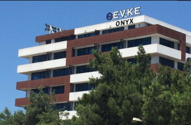 dAb’DAN PRESTİJLİ İŞ MERKEZİNDE EVKE ONYXTE HAZIR KİRACILI OFİS