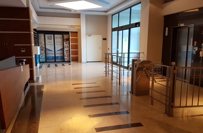 dAb’DAN PRESTİJLİ İŞ MERKEZİNDE EVKE ONYXTE HAZIR KİRACILI OFİS