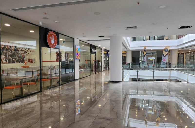 dAb’DAN BALAT PARK AVM’DE 300M2 KİRACILI SATILIK DÜKKAN