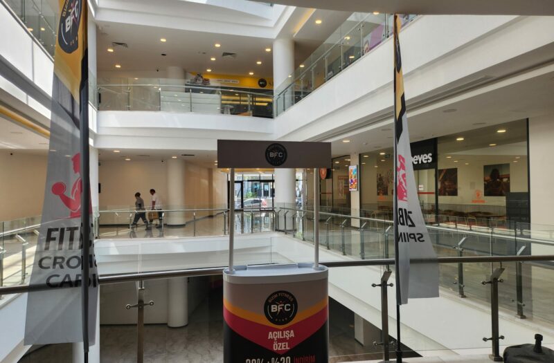 dAb’DAN BALAT PARK AVM’DE 300M2 KİRACILI SATILIK DÜKKAN